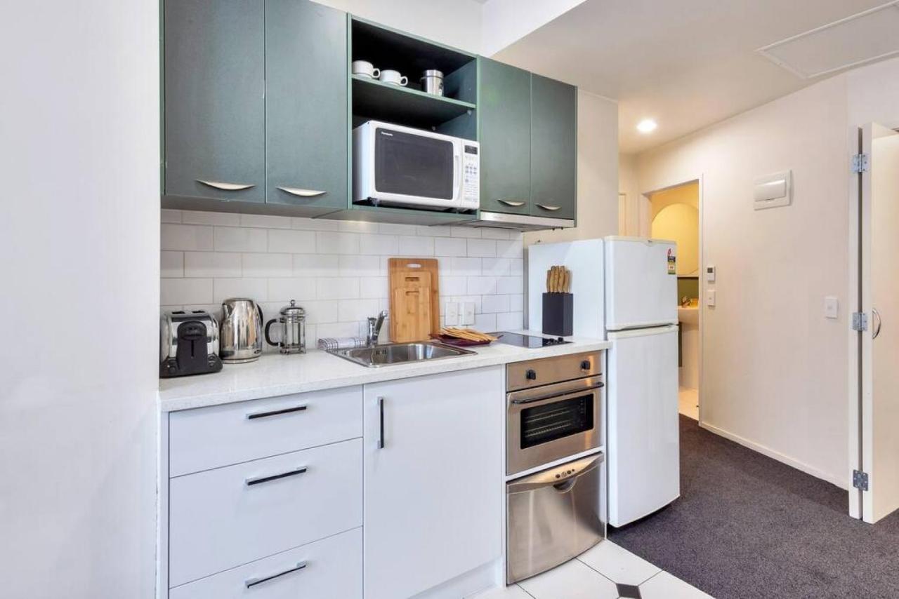 Urban Deco Apartment On Queen Street Auckland Zewnętrze zdjęcie