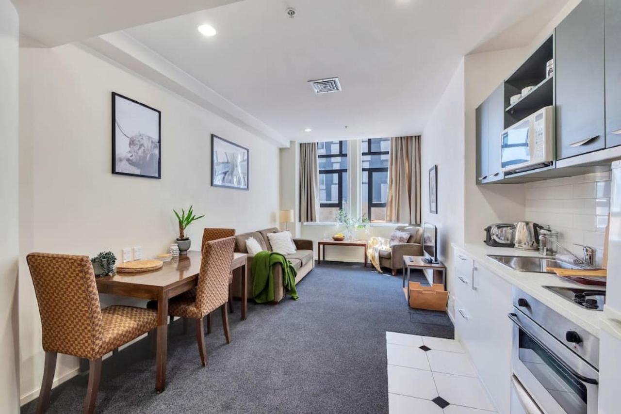 Urban Deco Apartment On Queen Street Auckland Zewnętrze zdjęcie