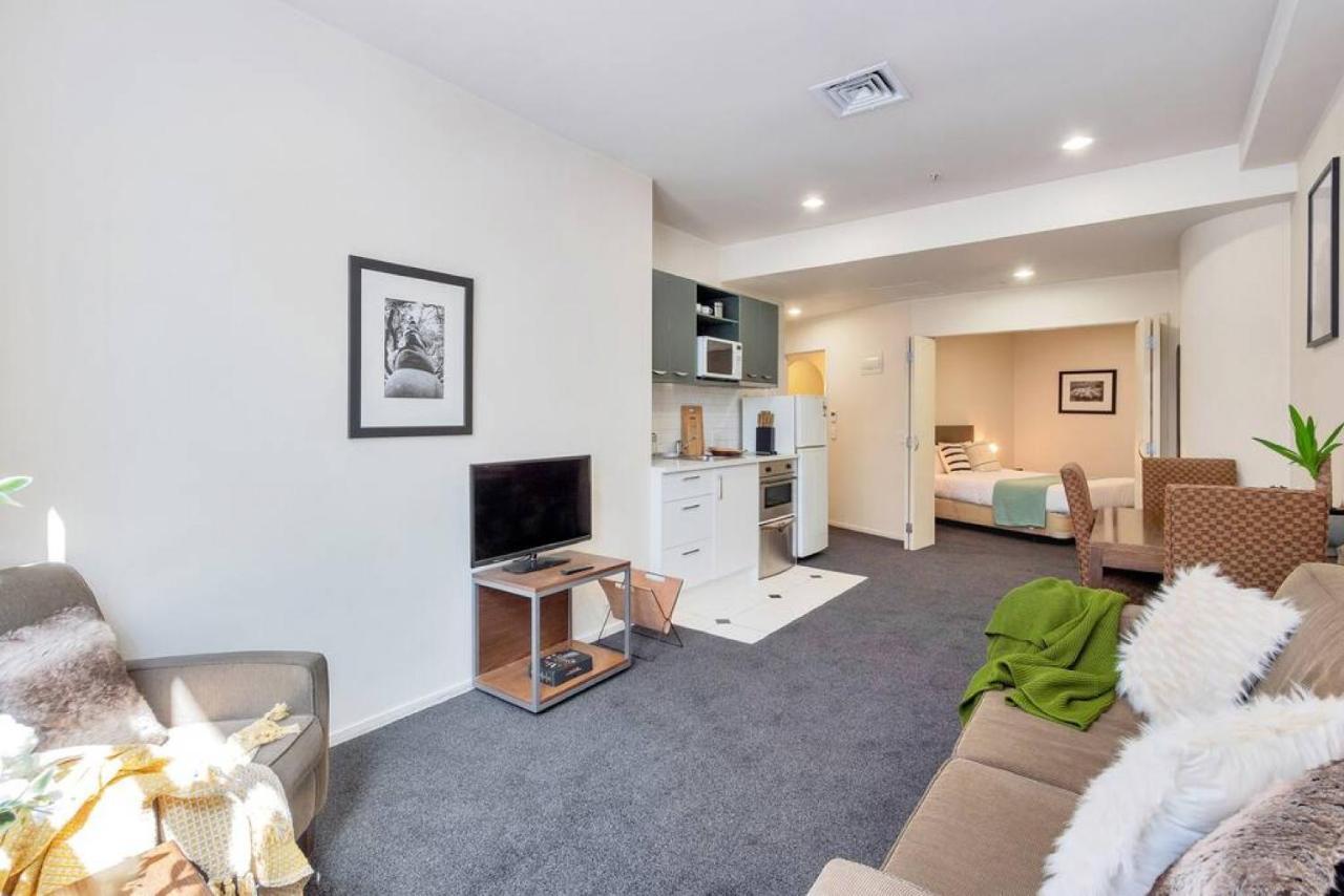 Urban Deco Apartment On Queen Street Auckland Zewnętrze zdjęcie