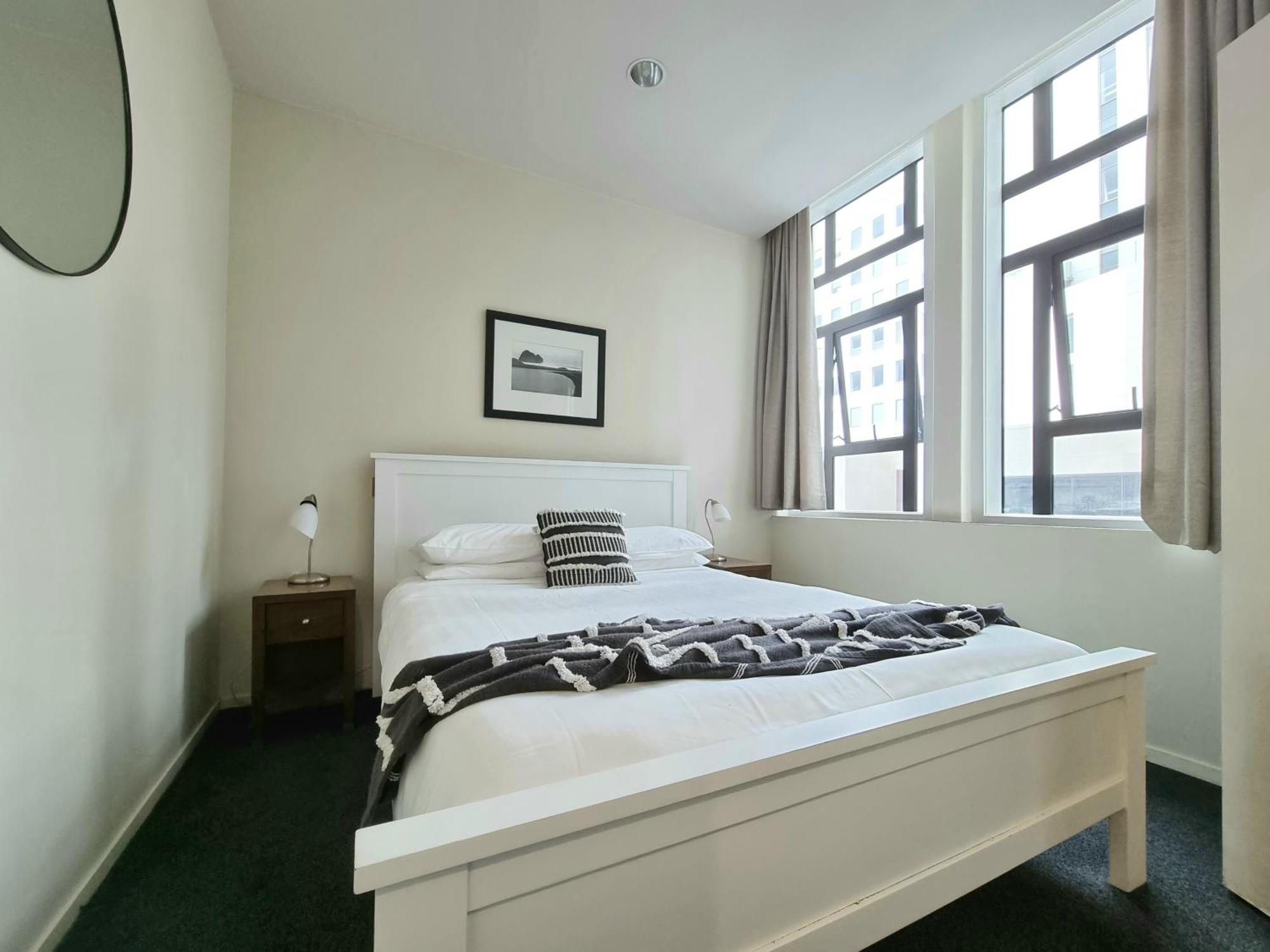 Urban Deco Apartment On Queen Street Auckland Pokój zdjęcie