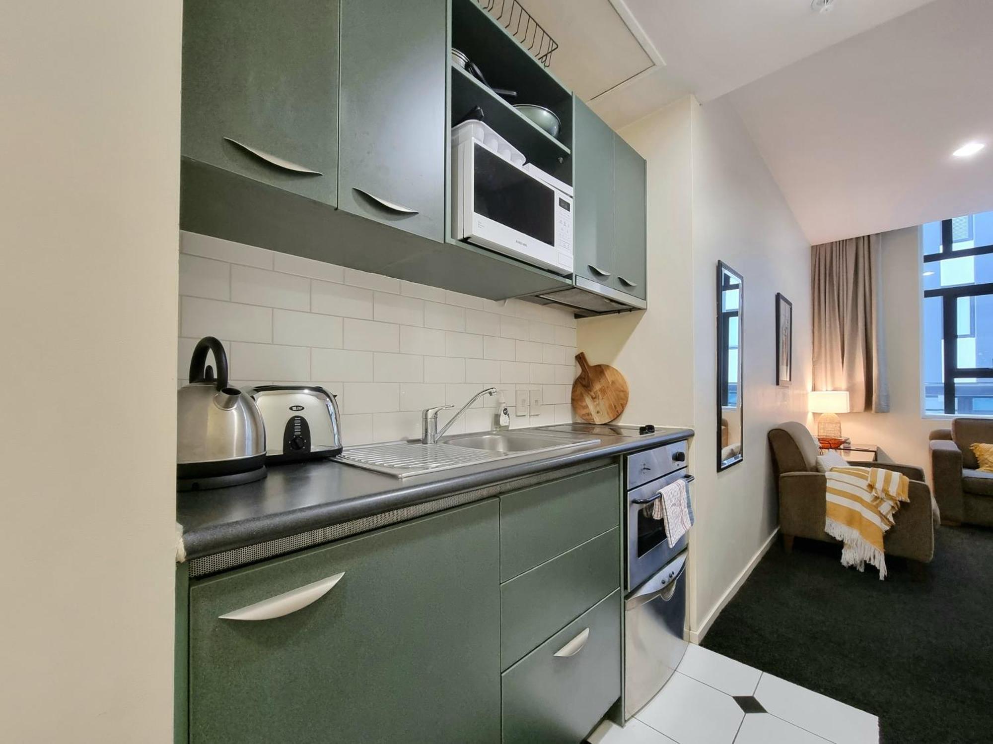 Urban Deco Apartment On Queen Street Auckland Pokój zdjęcie
